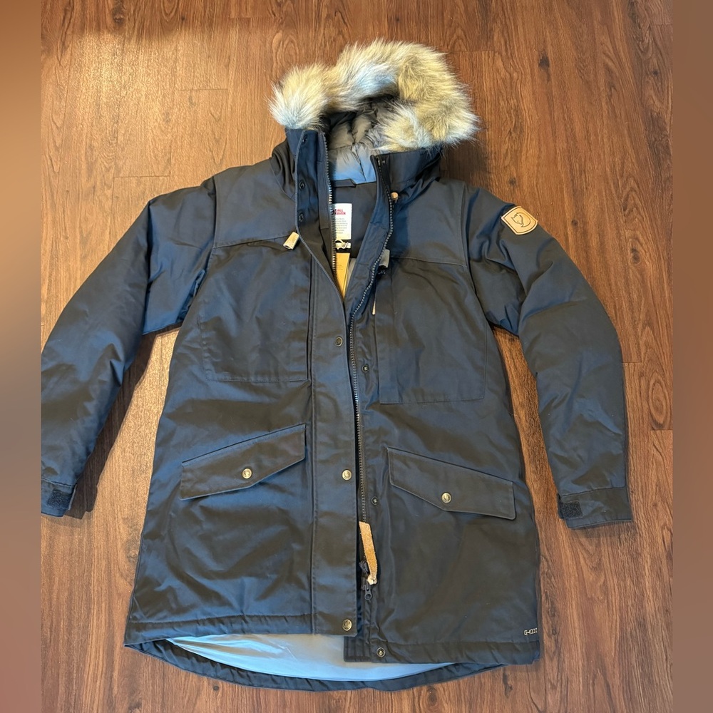 NWT Fjallraven Sigi Down Jacket